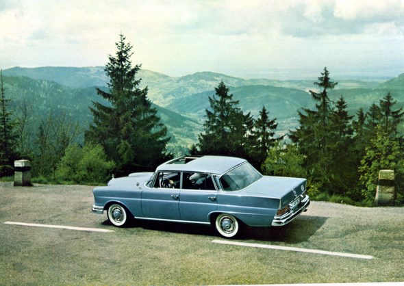 "Heckflossen-Mercedes" Typ 220 SEb, 1959-64 (Rückspiegel auf dem Vorderkotflügel)