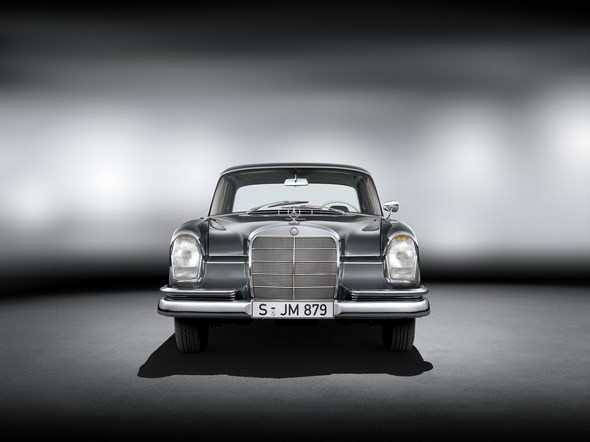 Mercedes-Benz 220 SE (W 111, 1959 bis 1965). Im Bild ein Fahrzeug aus dem Jahr 1964.