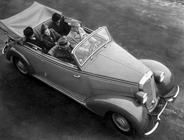 Mercedes-Benz Typ 230, 55 PS, Cabriolet B, Bauzeit: 1938 bis 1943.