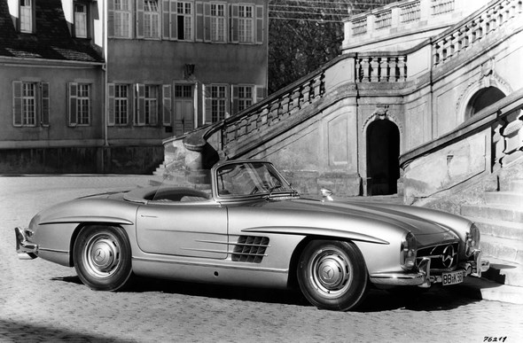 Mercedes-Benz Typ 300 SL, 215 PS, Roadster, Bauzeit: 1957 bis 1963.