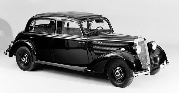 Mercedes-Benz Typ 230 Limousine aus dem Jahre 1938.