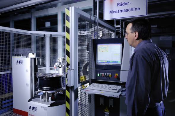Mercedes-Benz Rder - vom Design bis zur Produktion