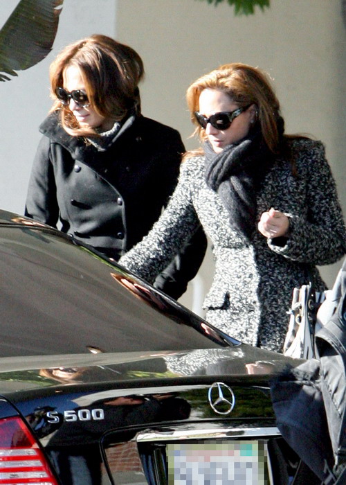 jlo_reminishopping02 (2)