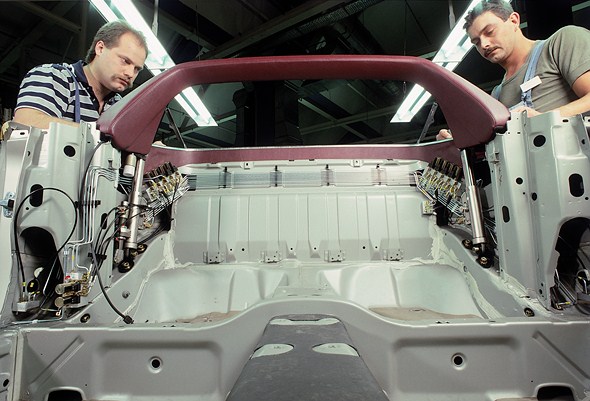 Caption orig.: Mercedes-Benz SL-Roadster, Baureihe 129, 1989.