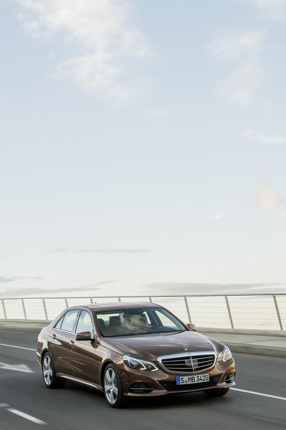 E-Klasse, E 300 BlueTec HYBRID, Limousine Elegance, (W 212), 201