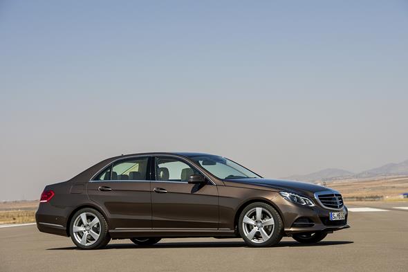 E-Klasse, E 300 BlueTec HYBRID, Limousine Elegance, (W 212), 201