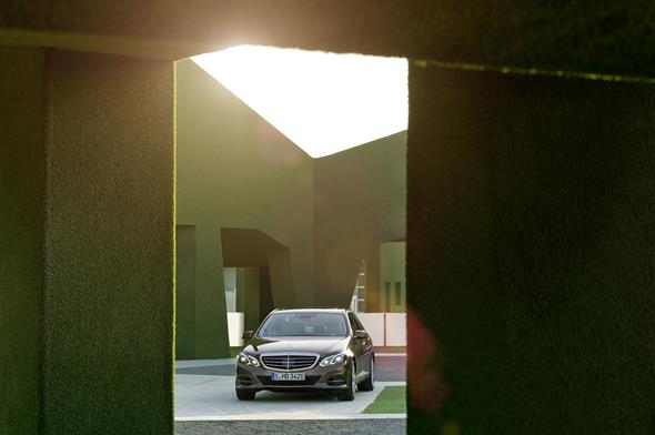 E-Klasse, E 300 BlueTec HYBRID, Limousine Elegance, (W 212), 201
