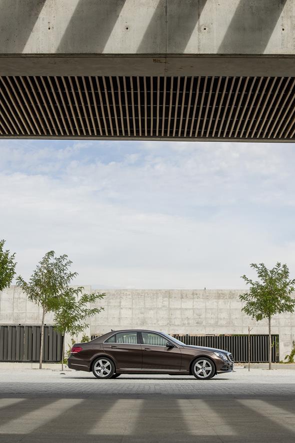 E-Klasse, E 300 BlueTec HYBRID, Limousine Elegance, (W 212), 201