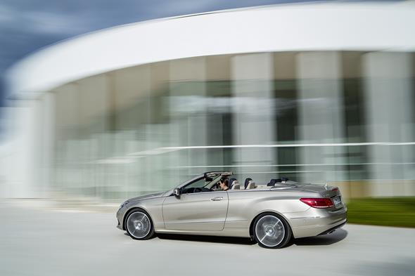 Mercedes-Benz E 350 BLUETEC Cabriolet mit Sportpaket, (A 207), 2