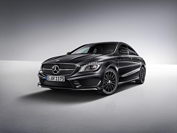 Mercedes-Benz CLA 250 Edition 1 Kosmosschwarz 2013 / Mercedes-