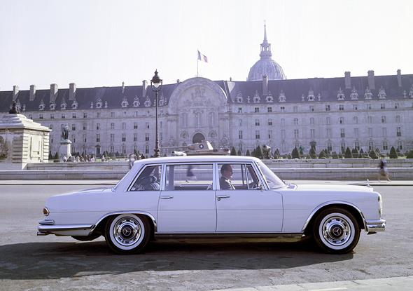 Mercedes-Benz Typ 600 Limousine in Paris