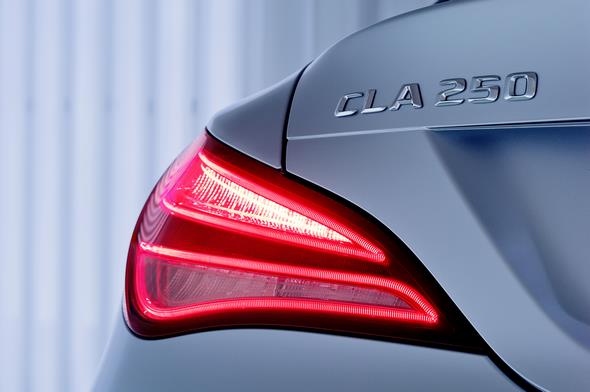 Mercedes-Benz CLA 250 Edition 1, (C117), 2012, Lack:Polarsilber MAGNO, Ausstattung: Leder Microfaser Dynamica schwarz NEON ART