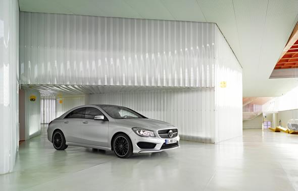 Mercedes-Benz CLA 250 Edition 1, (C117), 2012, Lack:Polarsilber MAGNO, Ausstattung: Leder Microfaser Dynamica schwarz NEON ART