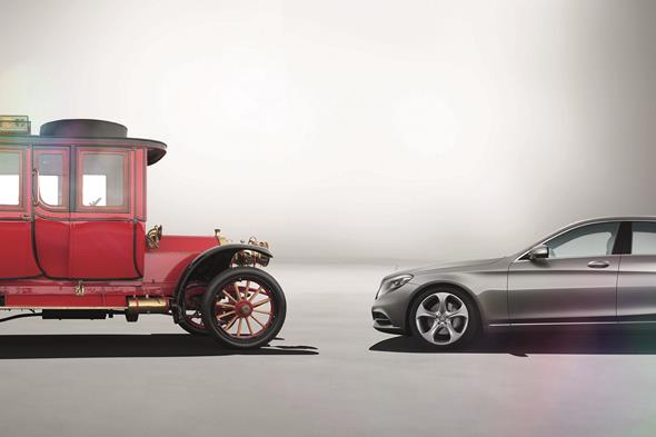 Die Sonderausstellung ?Mercedes-Benz S-Klasse ? immer der Zeit voraus? im Mercedes-Benz Museum stellt die Historie dieser ganz besonderen Baureihe umfassend dar.