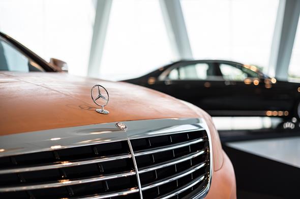 Die Sonderausstellung ?Mercedes-Benz S-Klasse ? immer der Zeit voraus? im Mercedes-Benz Museum stellt die Historie dieser ganz besonderen Baureihe umfassend dar.