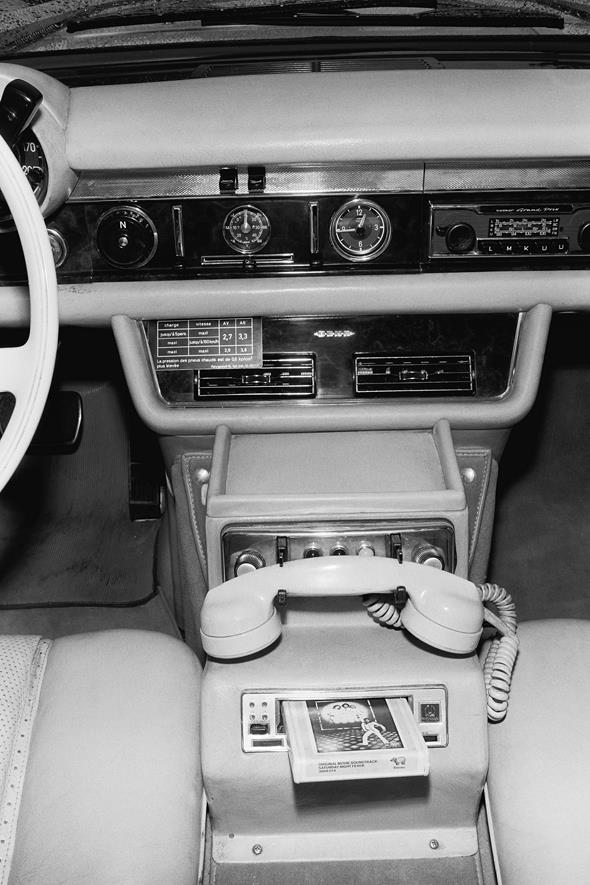 Mercedes-Benz Typ 600-Landaulet der Baureihe W 100, Telefon, Autotelefon.