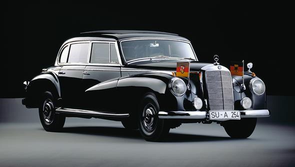 Mercedes-Benz Typ 300 Limousine, 1952. Erster Dienstwagen von Konrad Adenauer.