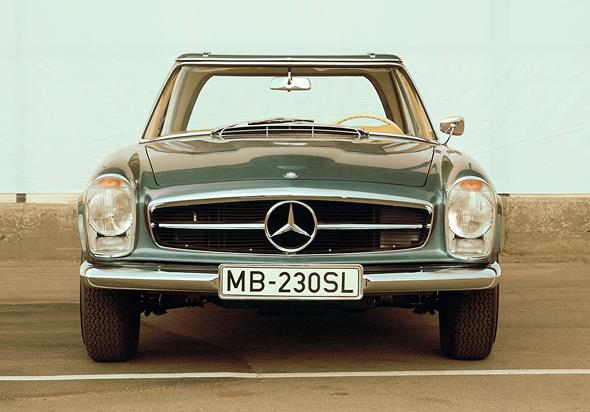 Caption orig.: Mercedes-Benz Typ 230 SL der Baureihe 113, 1963 - 1971.