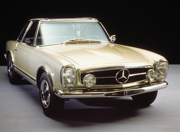 Caption orig.: "Mercedes-Benz Typ 230 SL, 1964. - Mercedes-Benz Typ 230 SL, 1964. - Im Jahr 1963 wurde dieser Wagen als Nachfolger des Mercedes-Benz 190 SL vorgestellt. Abgesehen von der hervorragenden Technik und den Leistungen, war das abnehmbare Hardto
