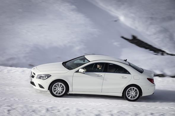 CLA 250 4MATIC, Calcitweiss, (C117), 2013