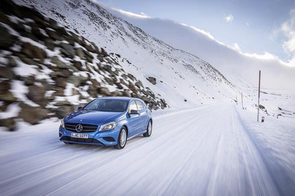 A 250 4MATIC, Südseeblau met., (W 176)