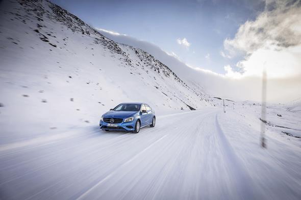 A 250 4MATIC, Südseeblau met., (W 176)