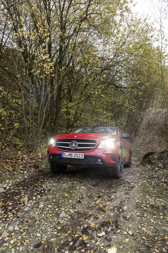 Mercedes-Benz GLA 250 4MATIC (X156) 2013