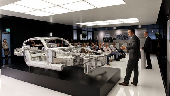 Weltpremiere: Der neue Mercedes-AMG GT, Affalterbach 2014 World Premiere: The new Mercedes-AMG GT, Affalterbach 2014