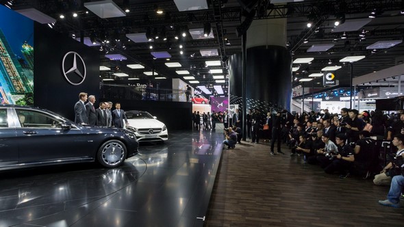 Mercedes-Benz auf der Guangzhou Auto Show 2014 Mercedes-Benz at the Guangzhou Auto Show 2014