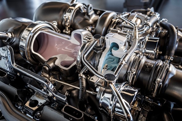 Mercedes-AMG 4.0-Liter Biturbo-Motor (M 178); 2014
