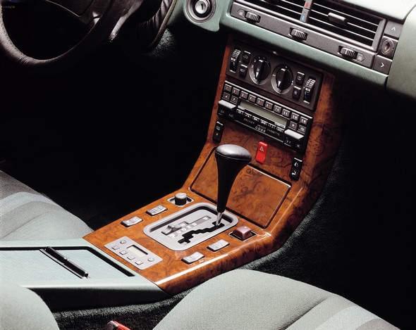 Mercedes-Benz Limousine der Baureihe 124