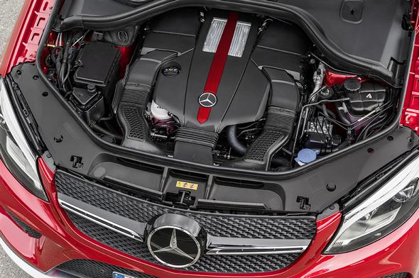 GLE 450 AMG 4MATIC (C 292) 2014; Exterieur: Designo Hyazinthrot Metallic; V6 Biturbomotor, 270 kW (367 PS), 520 Nm exterior: designo hyacinth red metallic V6 Biturbo engine, 270 kW (367 hp), 520 Nm