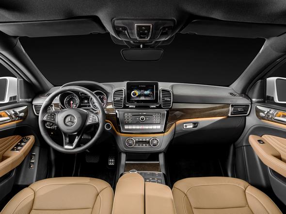 GLE Coupé 4MATIC (C 292) 2014; Studio, Interieur: Leder Sattelbraun / Schwarz, Zierelemente Holz Eukalyptus braun glänzend interior: leather saddle brown / black, high-gloss brown eucalyptus wood trim
