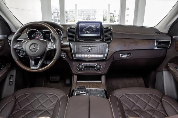 GLE 500 e (Plug-In Hybrid) W 166, 2015 Interieur: Nappaleder designo espressobraun, Zierelemente Holz Esche braun offenporig, Interior: nappa leather designo espresso brown, open-pore brown ash wood trim,