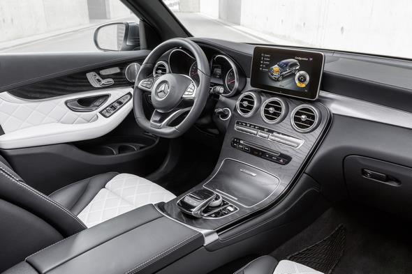 Mercedes-Benz GLC 350e 4MATIC, EDITION 1, SELENITGRAU, Designo Leder Nappa Platinweiß im Interieur und AMG Line Exterieur Mercedes-Benz GLC 350 e 4MATIC, EDITION 1, Designo, Platinum White Interior