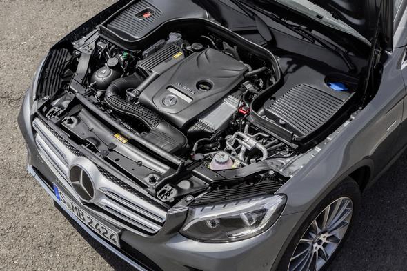 Mercedes-Benz GLC. Motorraum GLC 350 e.