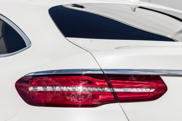 GLE 350 d 4MATIC (C 292), Exterieur: Designo Diamantweiß Bright, Heckleuchten mit LED-Technology, exterior: designo diamond white bright