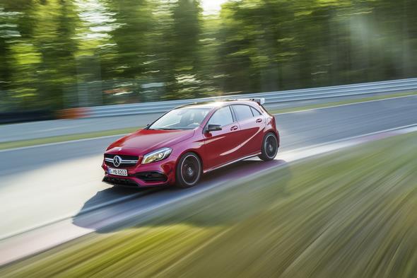 A 45 AMG (AMG Exklusiv), Jupiterrot; Interieur Schwarz / RED CUT A 45 AMG (AMG Exclusive), jupiter red, interior black RED CUT