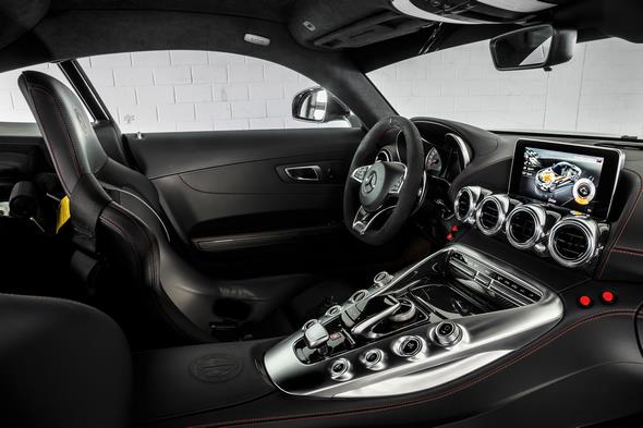 Mercedes-AMG GT S als offizielles Safety Car der DTM 2015 Mercedes-AMG GT S as the Official Safety Car of the DTM 2015