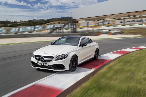 Mercedes-AMG C 63 S Coupé (C 205) 2015; Exterieur: designo diamantweiß bright, Night Paket exterior: designo diamond white bright, night package