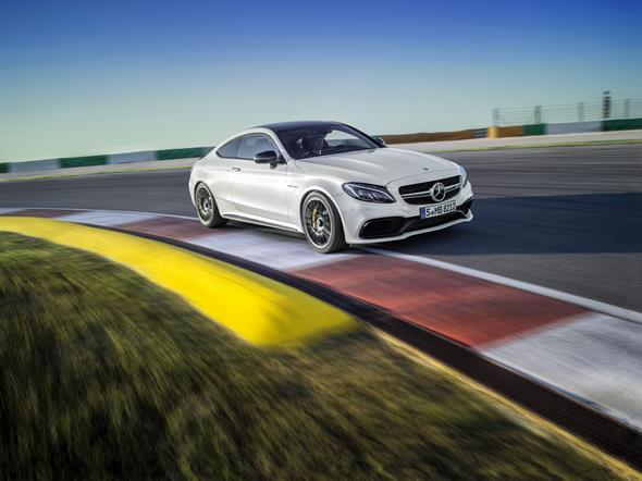 Mercedes-AMG C 63 S Coupé (C 205) 2015; Exterieur: designo diamantweiß bright, Night Paket exterior: designo diamond white bright, night package