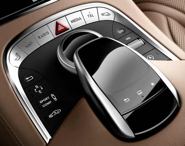 Mercedes-Benz S-Klasse Coupé (C 217); Touchpad; 2013
