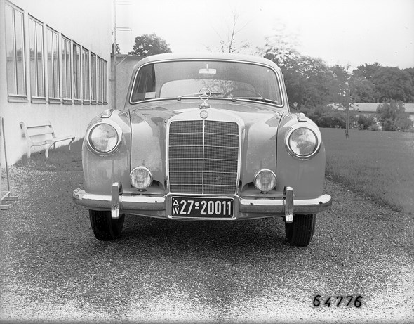 "Ponton-Mercedes" Typ 220 a, 1954-1956