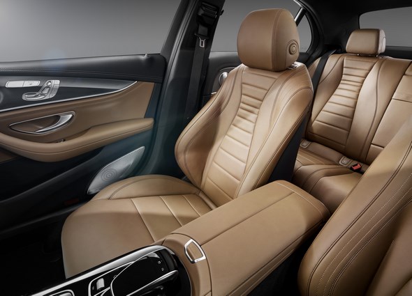E-Klasse Interieur E-Class Interior