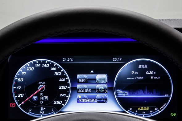 Langversion der neuen E-Klasse Limousine, Interieur Long-wheelb