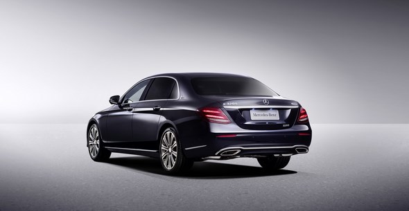 Langversion der neuen E-Klasse Limousine Long-wheelbase version