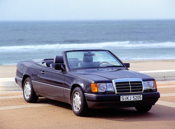 September 1991: Viersitziges Cabriolet der Baureihe 124 hat Premiere: Offene Fahrkultur: 25 Jahre E-Klasse Cabriolet
