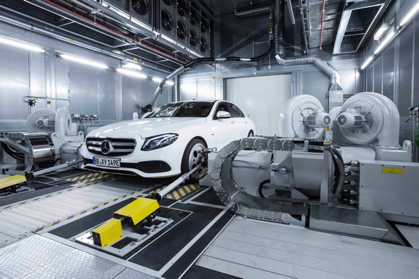 Umfassende Motorenoffensive bei Mercedes-Benz: Stärker, sparsamer und sauberer