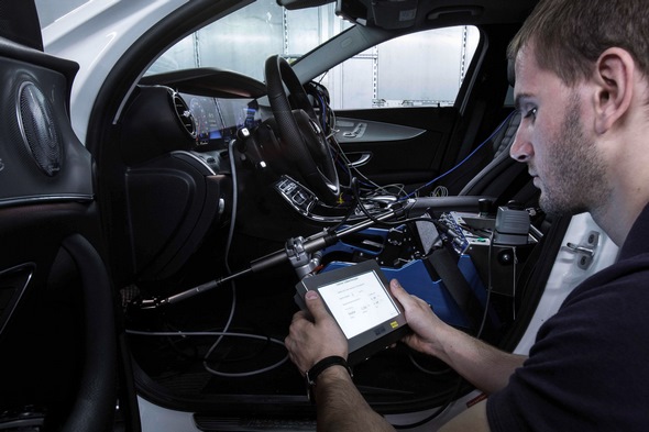 Umfassende Motorenoffensive bei Mercedes-Benz: Stärker, sparsamer und sauberer